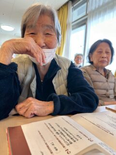 こんにちは✨おとなの学校花園校です🌸
本日の授業でも色々な話題が飛び交いました😆
今日3月27日はテレビ『男はつらいよ』の放送が終了した日！
観てました〜！
やっぱ男はつらかよ👨
いやいや、女もつらいときもある！
と、授業前から大盛り上がりとなりました♡

#おとなの学校 #おとなの教科書 #おとなの学校花園校 #男はつらいよ