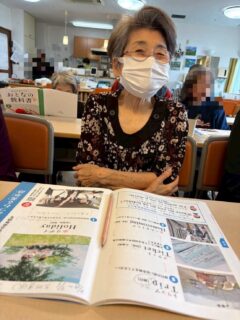 こんにちは✨おとなの学校花園校です🌸
本日の授業では、学級委員長をしていた話題に😆
優等生だったから学級委員に選ばれました🙋♀️
おぉー👏素晴らしい✨
先生と一緒に他の生徒のテストを採点してましたよー!
と、驚きの話題となりました😁
なら...花園校でも学級委員長お願いしてもいいですか?😳
#おとなの学校 #おとなの教科書 #おとなの学校花園校 #学級委員長