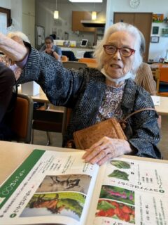 こんにちは。おとなの学校花園校🏫です✨
本日も音楽に理科に授業をしましたよ〜!
馬は🐎どっち?では、
熊本のお祭り、秋の例大祭の話題に…♡
馬から鹿🦌になり、サファリパークの話にまで!
👩🎓ライオン🦁に餌、やってみたいですねぇ
🧑🎓ちょっと、怖いですねぇ…
🧑🎓私は、鹿せんべいで精一杯!
などで盛り上がりました☺️!
なんだかここ2.3日酷暑まではいかず涼しさを感じています!
🧑🎓先生、それは気のせいです🖐️十分暑いです🫠💦
と、言われました!
みなさま、水分をしっかり確保し、過ごしてまいりましょう!
#おとなの学校
#おとなの学校花園校
#例大祭
#馬
#酷暑