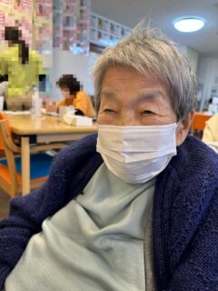 こんにちは✨おとなの学校花園校です🌸
本日の授業は社会✨
パンダ🐼について
昔、水前寺動物園におったよー！
テレビでしか見たことなたいです🤔
もし...ペットとして飼うならどんな名前をつけますか？
フジフジ！ミンミン！と可愛い♡
かおりちゃん🤗笑
素敵！✨✨

さぁー！2月スタートしました🙋
今月も楽しみましょう♡♡

#おとなの学校 #おとなの教科書 #おとなの学校花園校 #社会 #パンダ